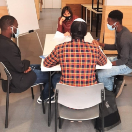 Ensenya català i castellà per a la inclusió social